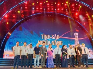 Cán bộ của Truyền thông Rồng Việt