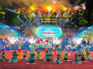 Khai mạc ngày hội cua cà mau