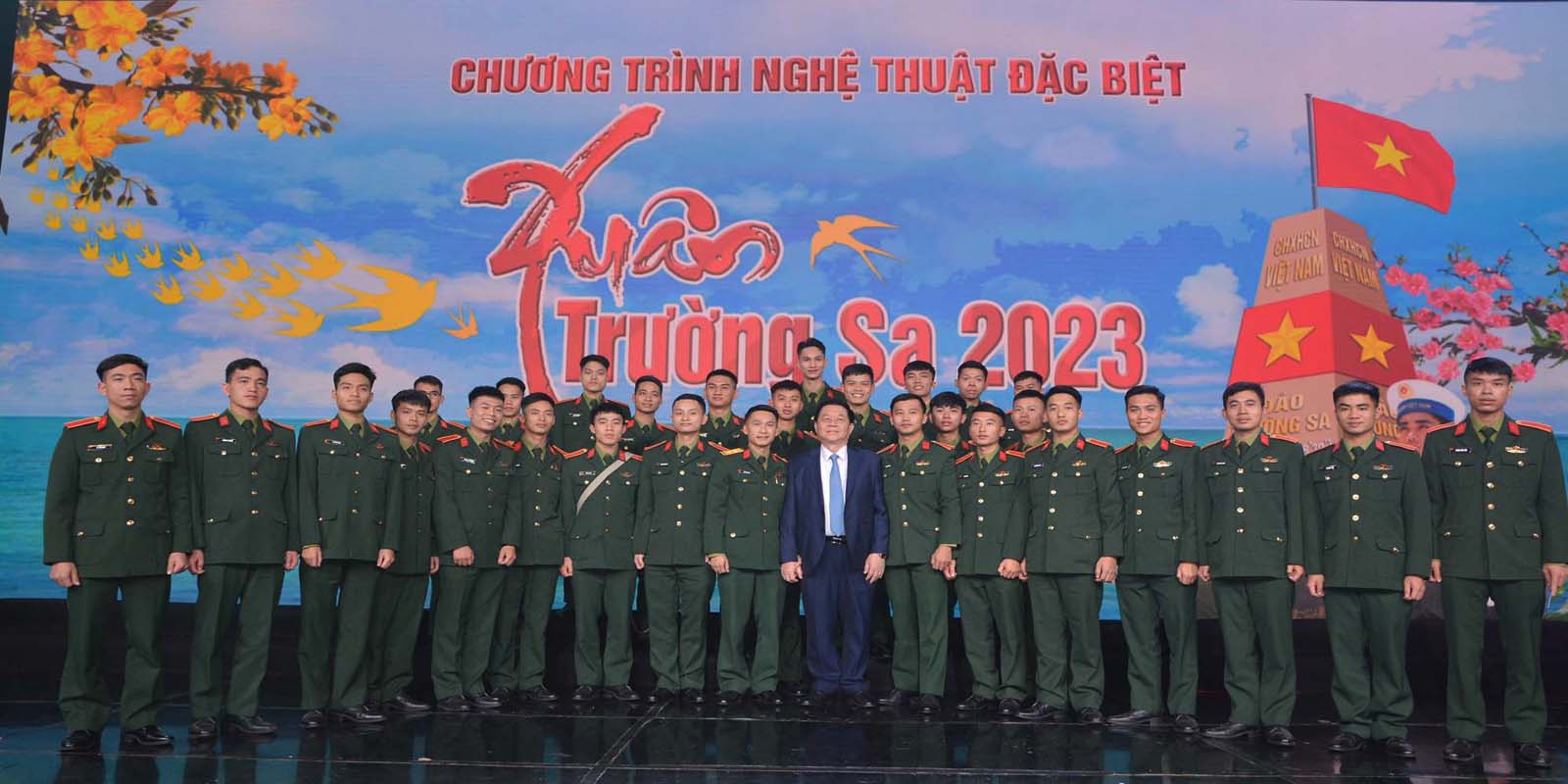 Banner truyền thông rồng việt 2
